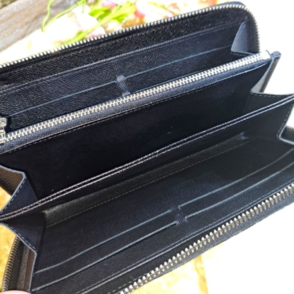 Louis Vuitton Full Zippy Electric Black Epi Wallet Authentic - Picture 7 of 12